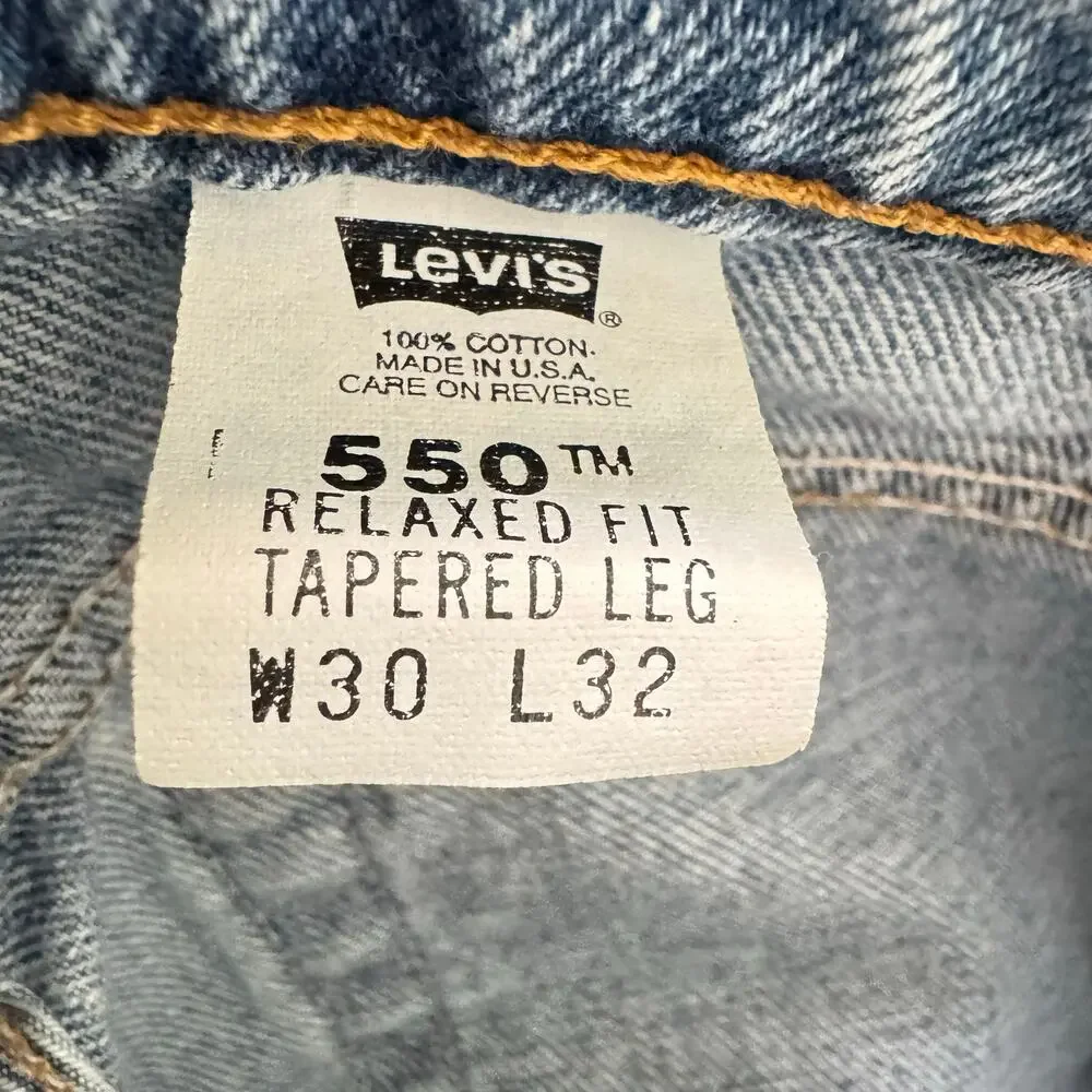 VTG Levis 550 Relaxed Fit Tapered Leg Jeans Mens W30 L32 Light Wash Y2K 1996